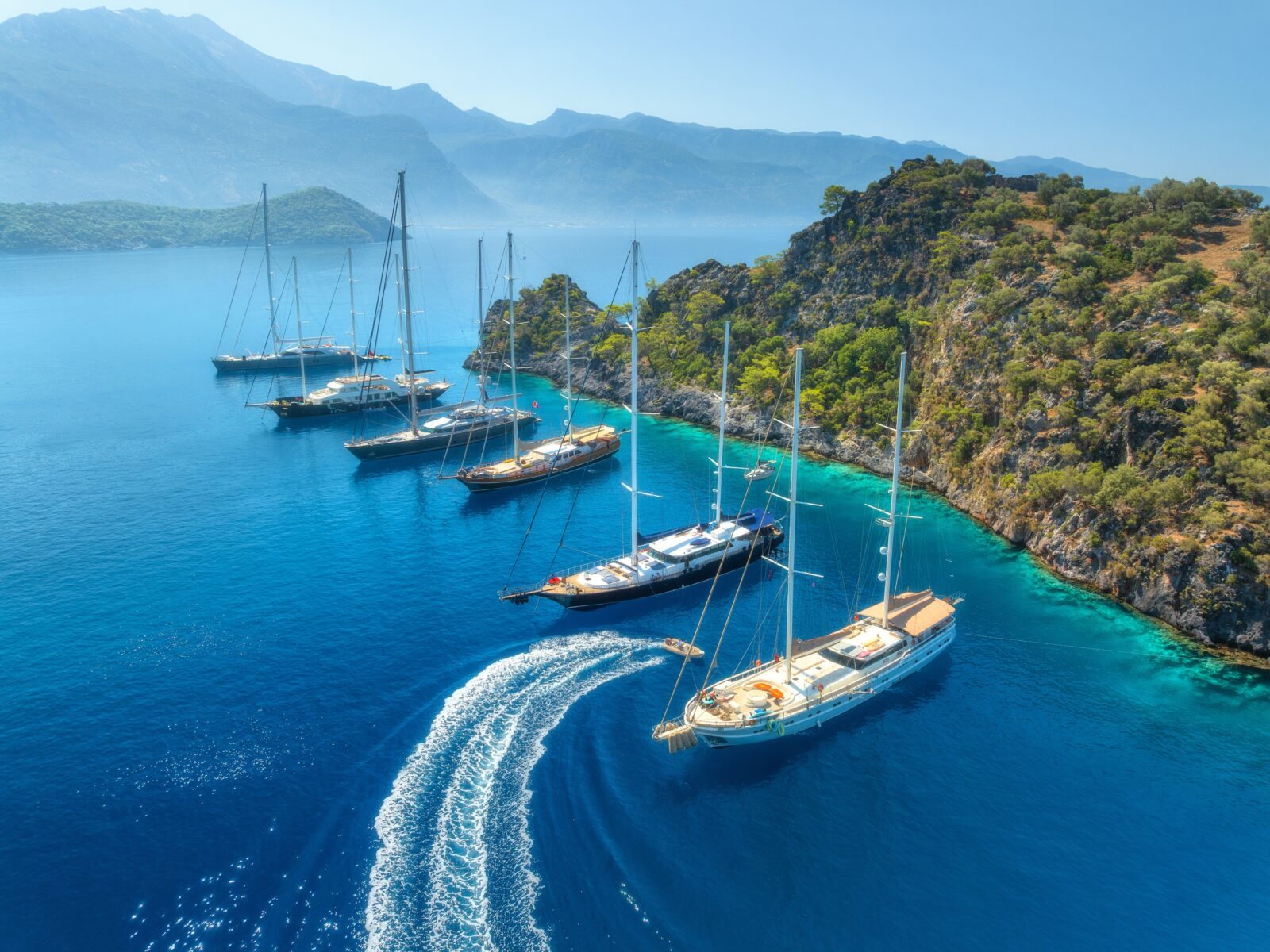 Aerial,View,Of,Beautiful,Yachts,And,Boats,On,The,Sea